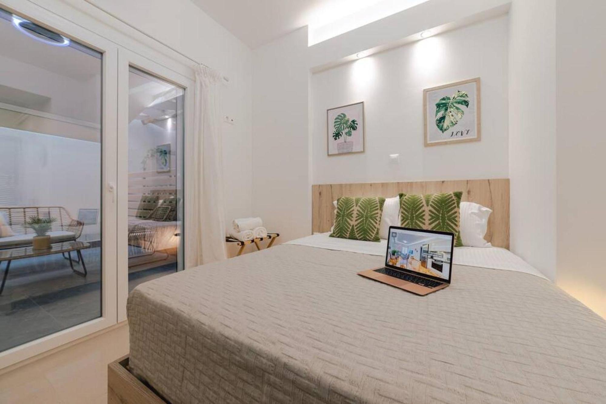 Small And Cozy Studio Афіни Екстер'єр фото